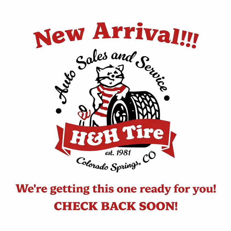 Used 2013 Nissan Versa SV w/ Convenience Pkg image 2