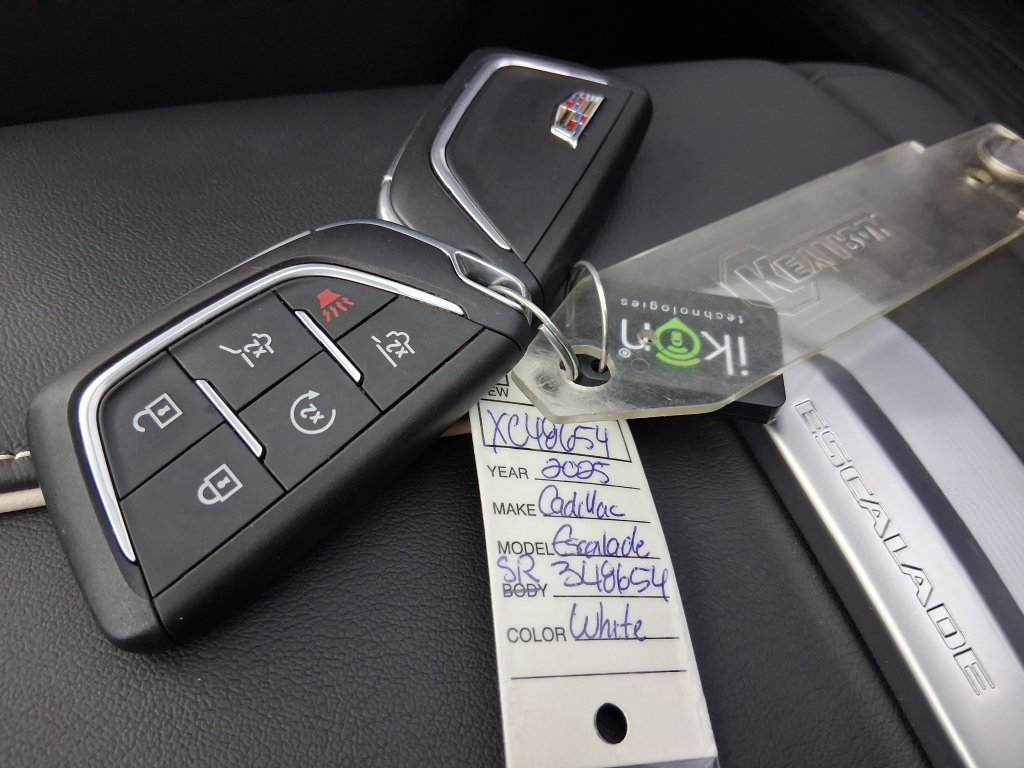 Used 2025 Cadillac Escalade Sport Platinum AWD/4WD image 31