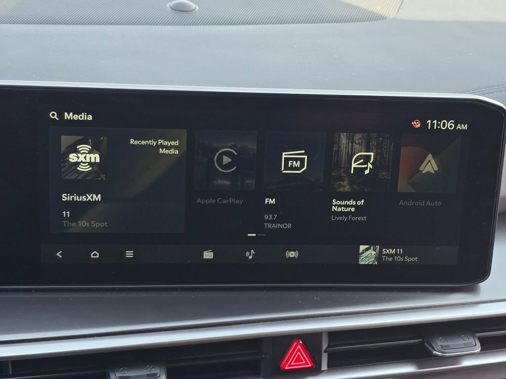 Certified 2025 Kia Sorento LX image 15