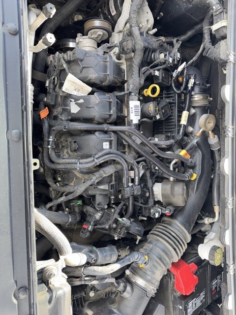 Used 2021 Ford Edge SE image 31