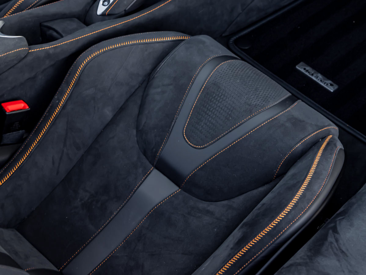 Used 2025 McLaren 750S RWD image 31