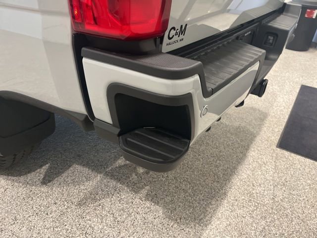 New 2026 Ford F350 Lariat w/ Black Appearance Package image 11