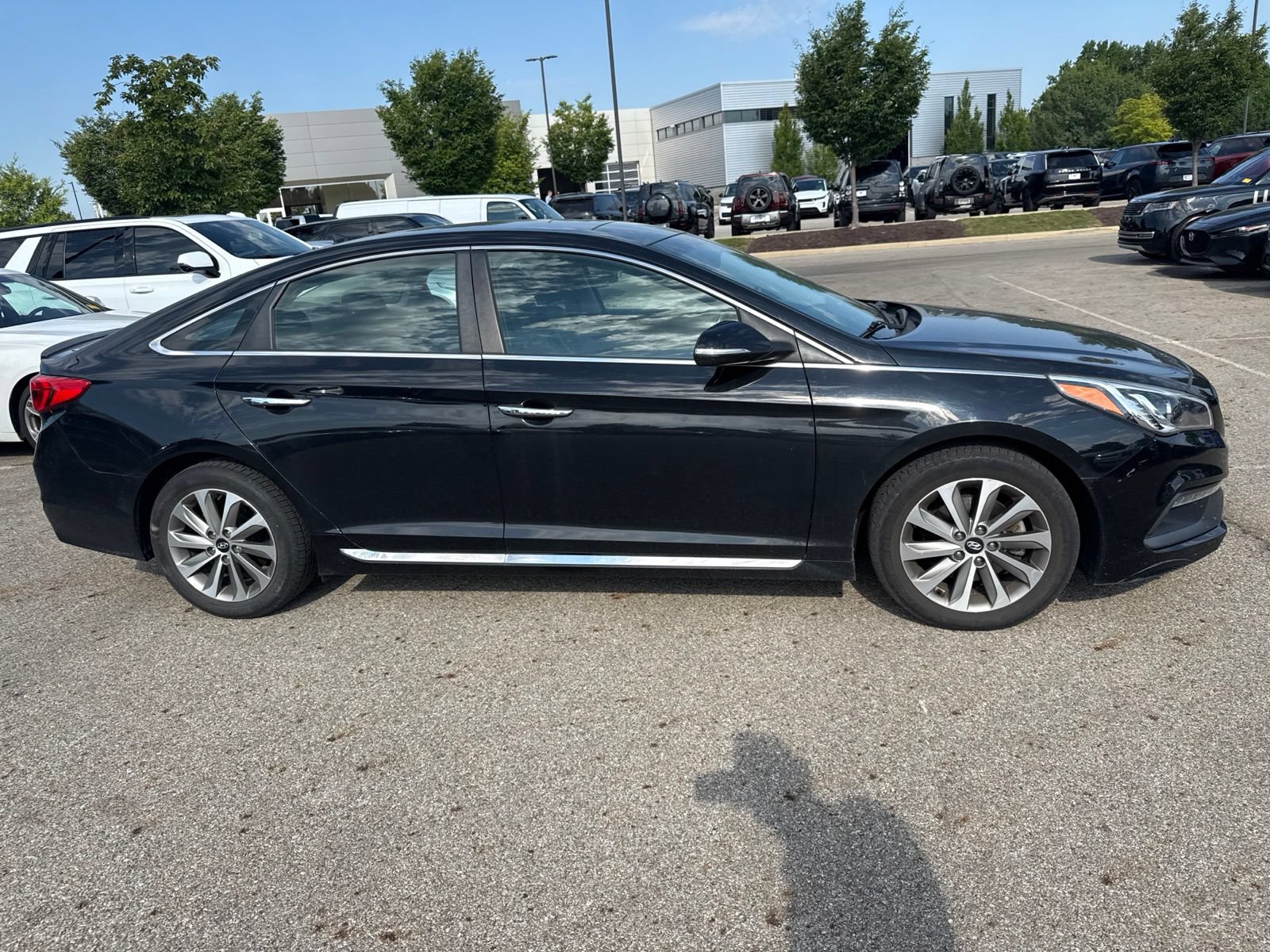 Used 2015 Hyundai Sonata Sport w/ Option Group 03 FWD image 4
