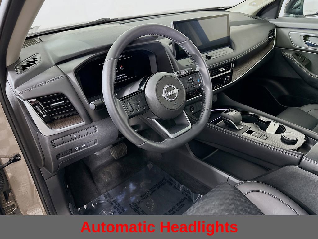 Certified 2024 Nissan Rogue Platinum image 16