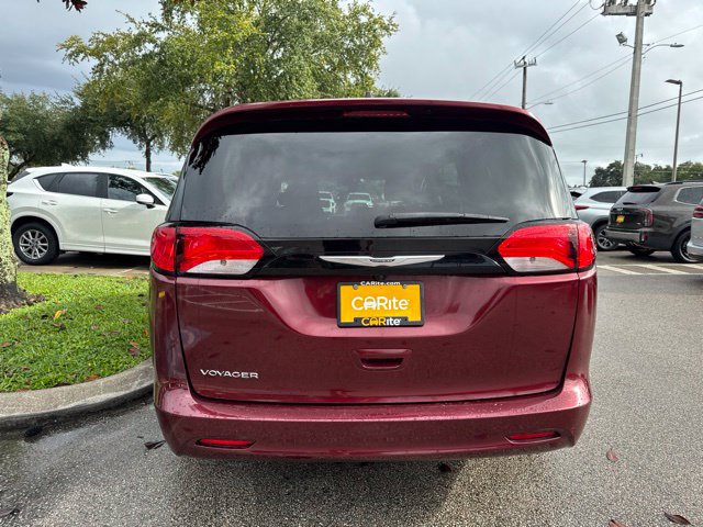 Used 2023 Chrysler Voyager LX FWD image 6