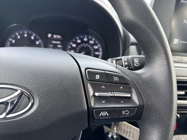 Used 2023 Hyundai Kona SE image 25