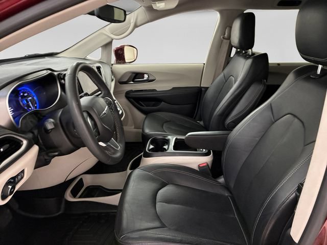 Used 2022 Chrysler Pacifica Touring-L AWD/4WD image 12