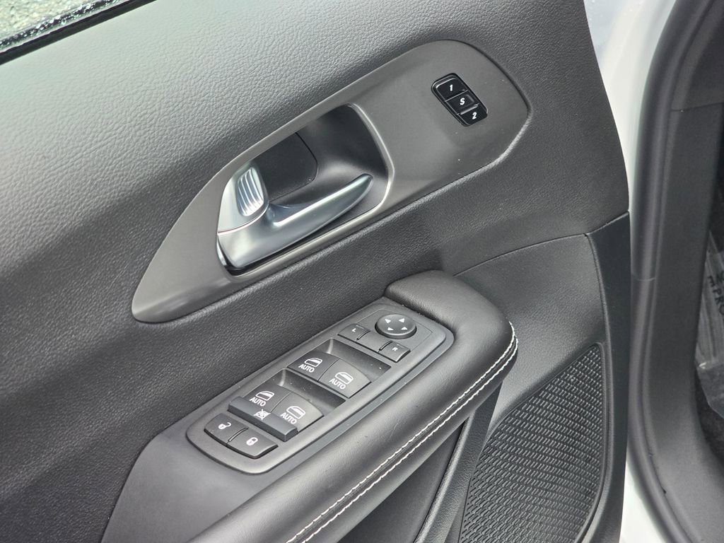 New 2026 Chrysler Pacifica Select image 34