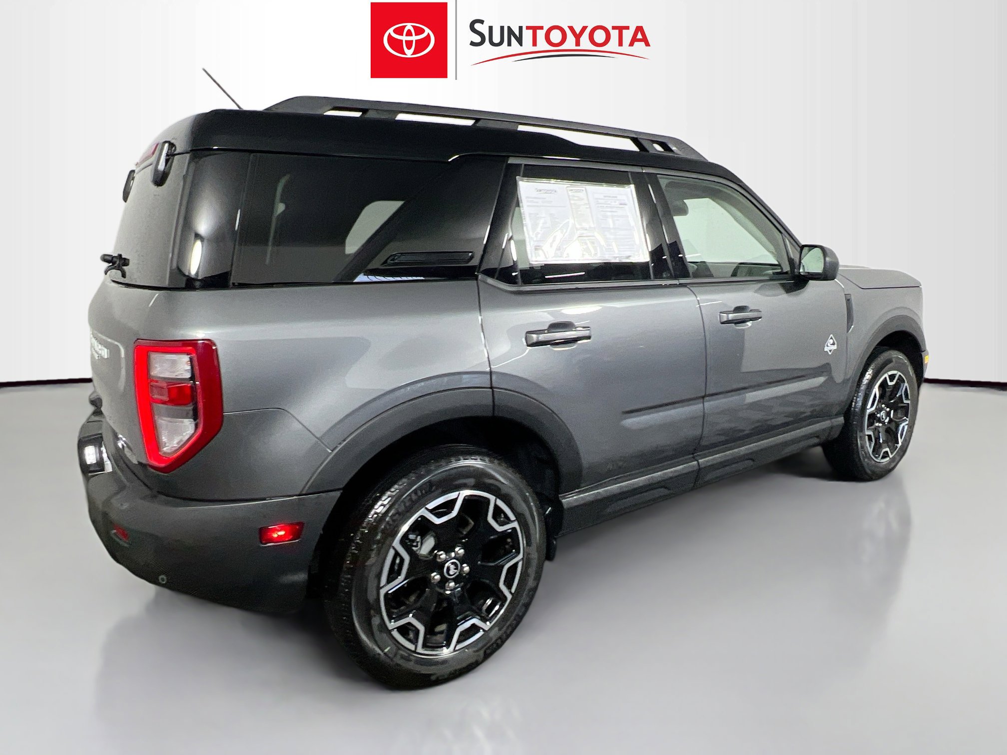 Used 2025 Ford Bronco Sport Outer Banks image 4