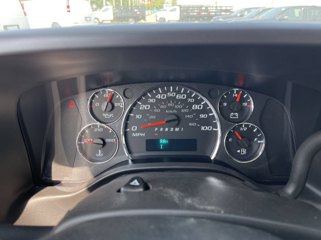 New 2025 Chevrolet Express 3500 Extended w/ Driver Convenience Package RWD image 10