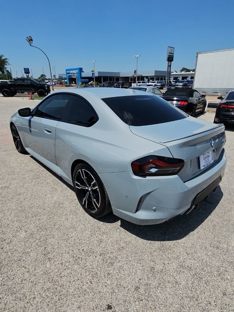 Used 2025 BMW 230i Coupe w/ M Sport Package RWD image 5