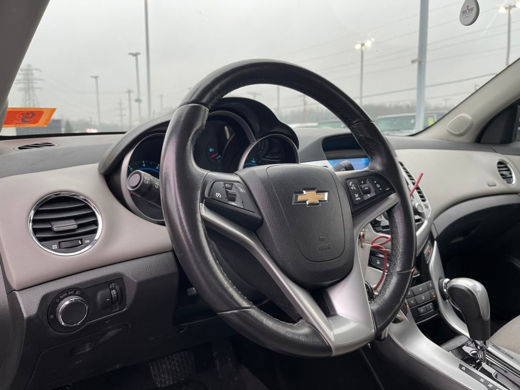 Used 2012 Chevrolet Cruze LT image 10