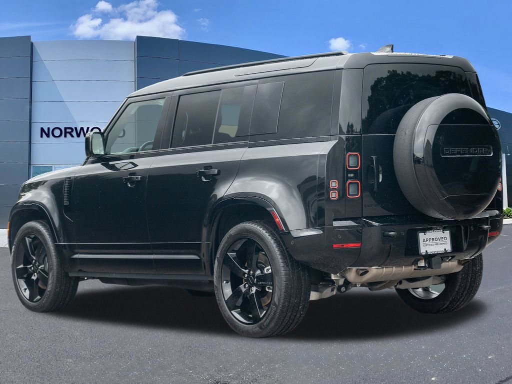 Used 2026 Land Rover Defender 110 X-Dynamic SE AWD/4WD image 6