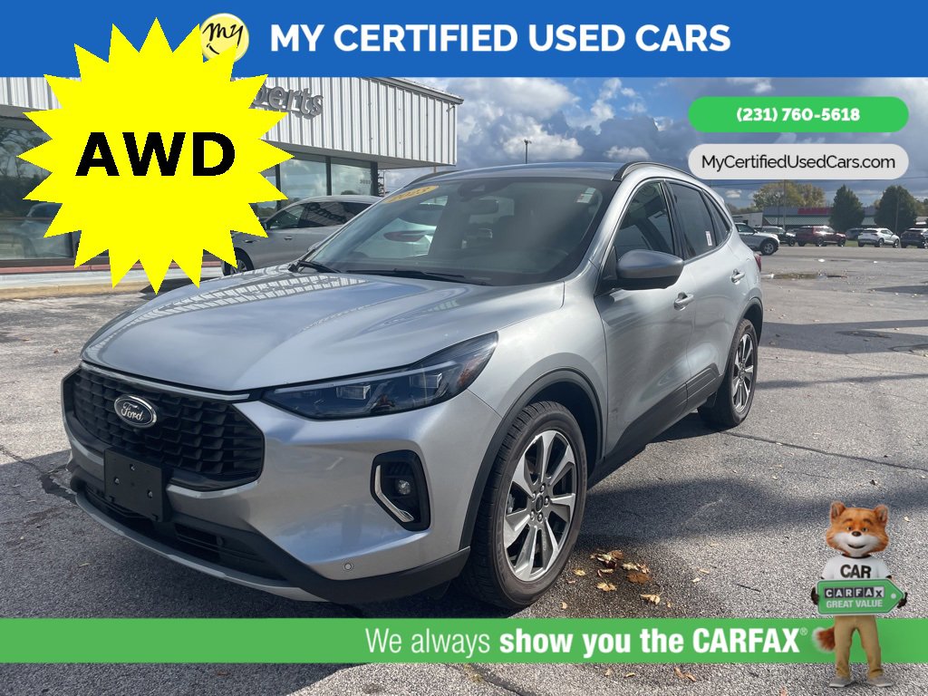 Used 2023 Ford Escape Platinum image 1
