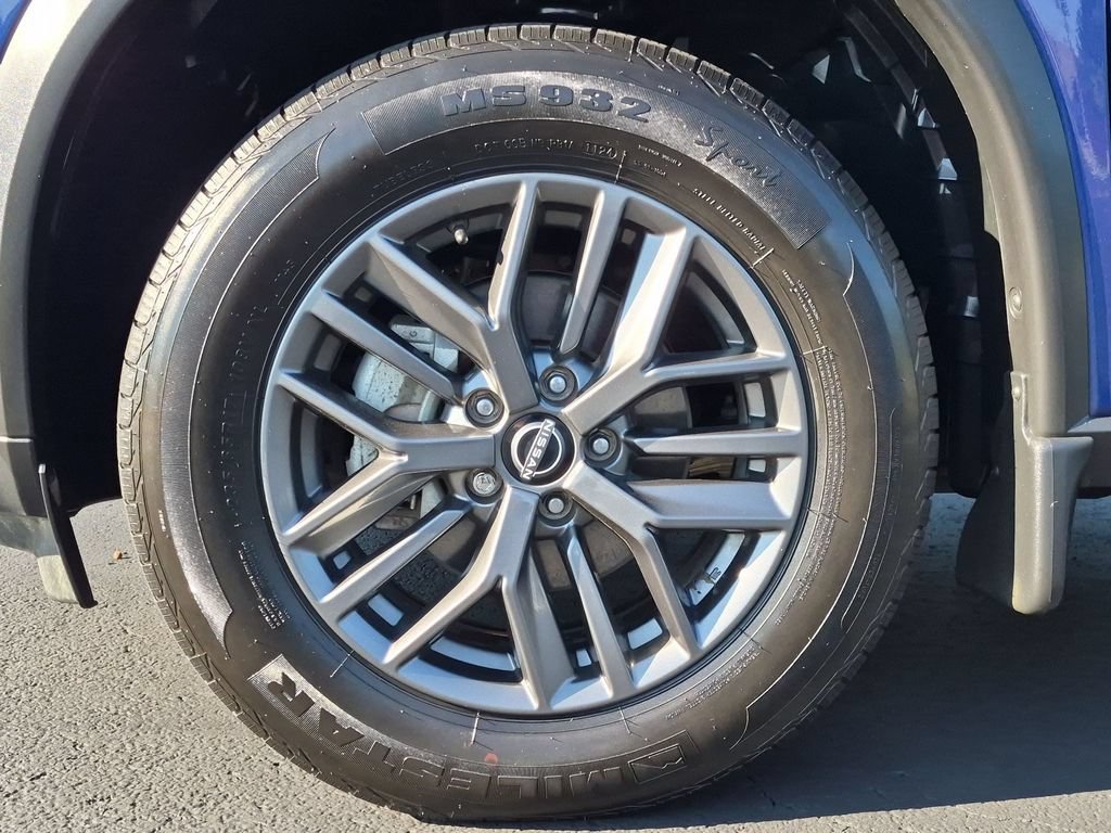 Used 2022 Nissan Rogue S FWD image 9