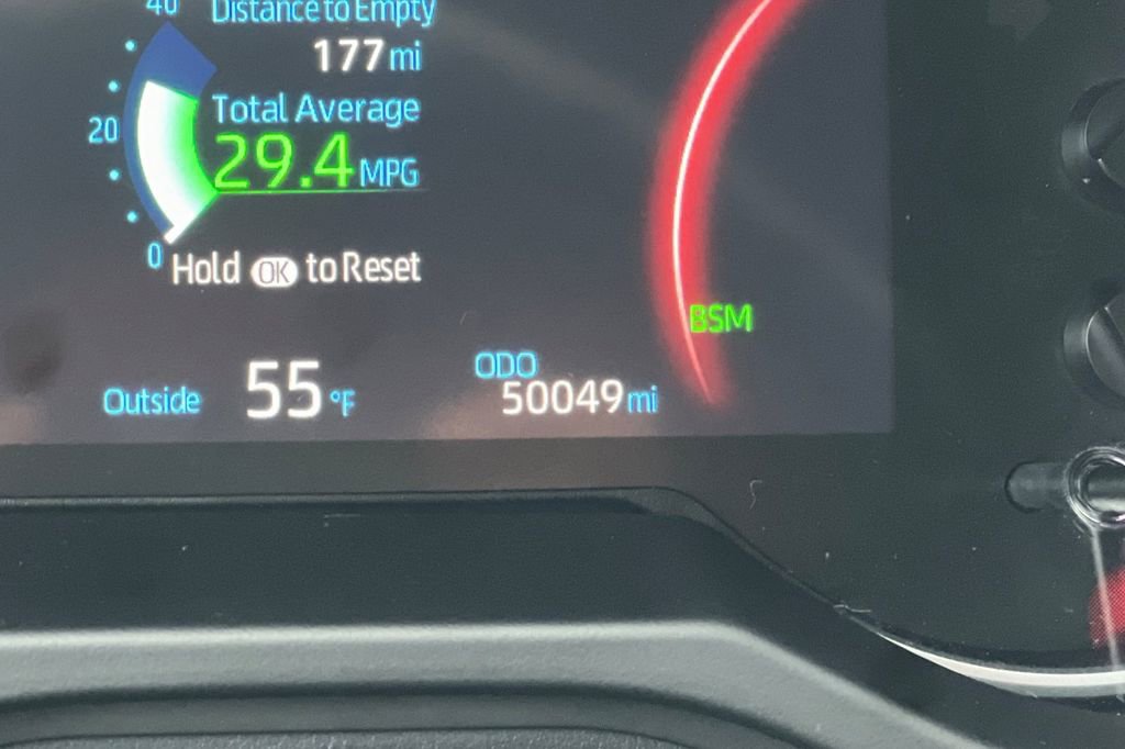 Used 2024 Toyota RAV4 XLE image 27