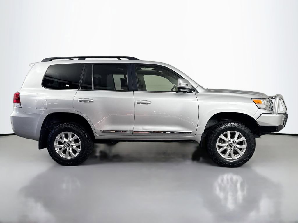 Used 2016 Toyota Land Cruiser AWD/4WD image 4