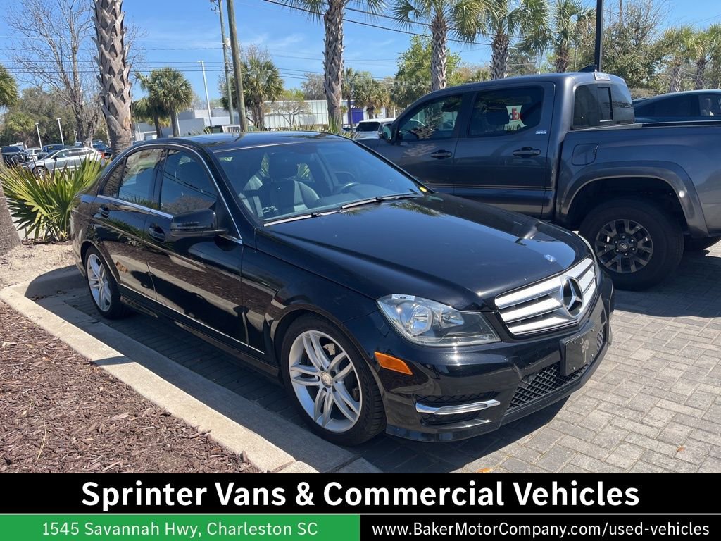 Used 2012 Mercedes-Benz C 300 4MATIC Sedan image 3