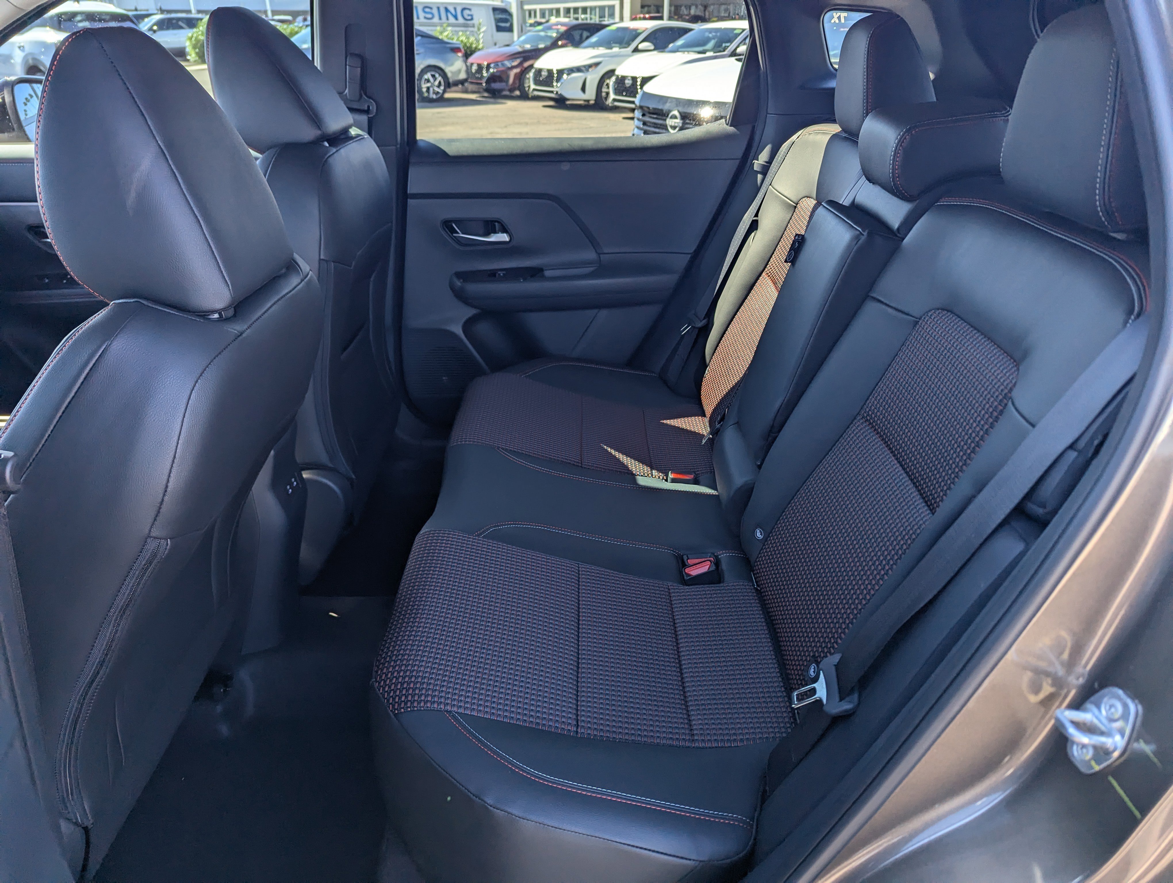 New 2026 Nissan Kicks SR w/ Illumination Package image 8