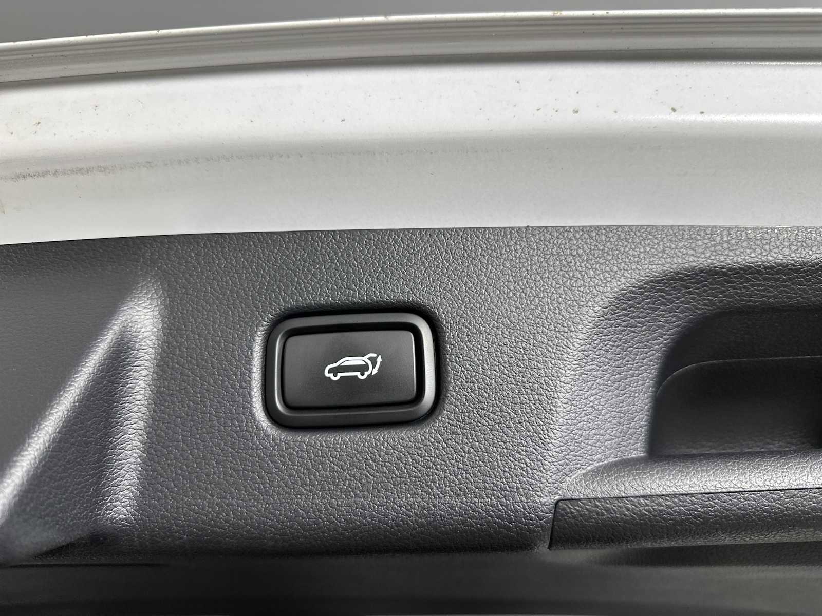 Used 2024 Hyundai Palisade Limited FWD image 26