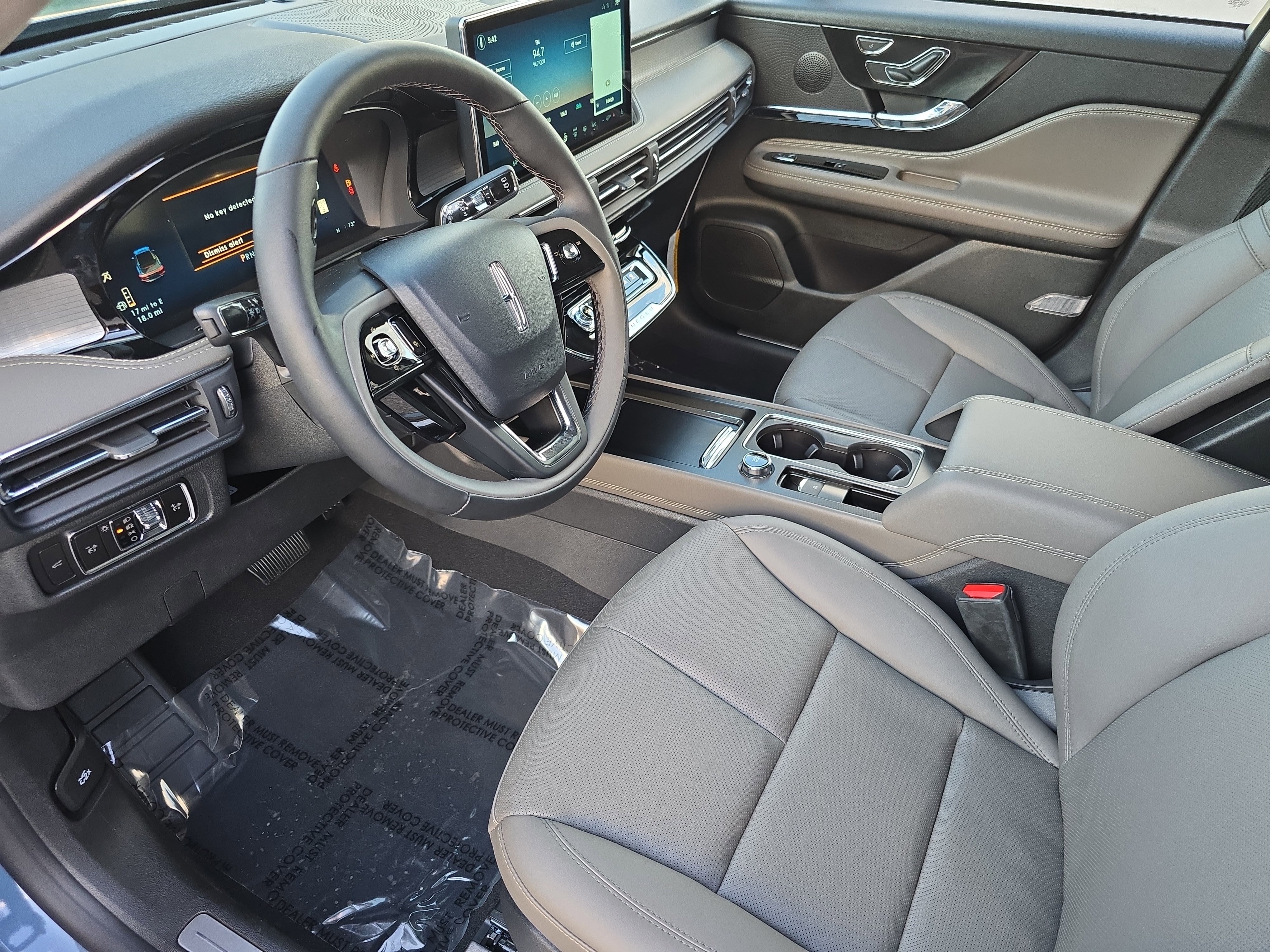 New 2026 Lincoln Corsair Premiere image 15