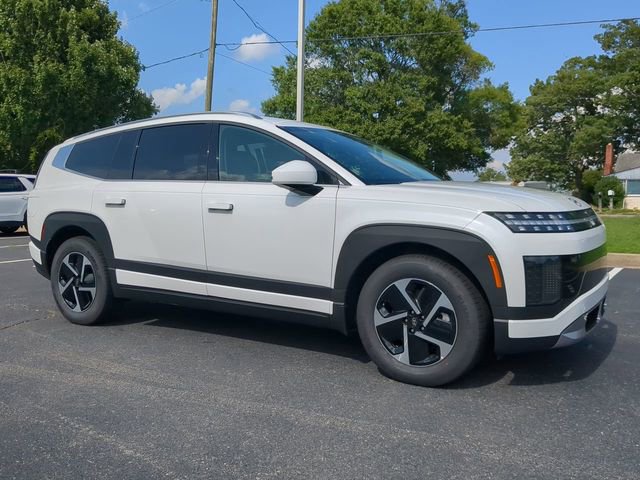 New 2026 Hyundai Ioniq 9 SE image 2