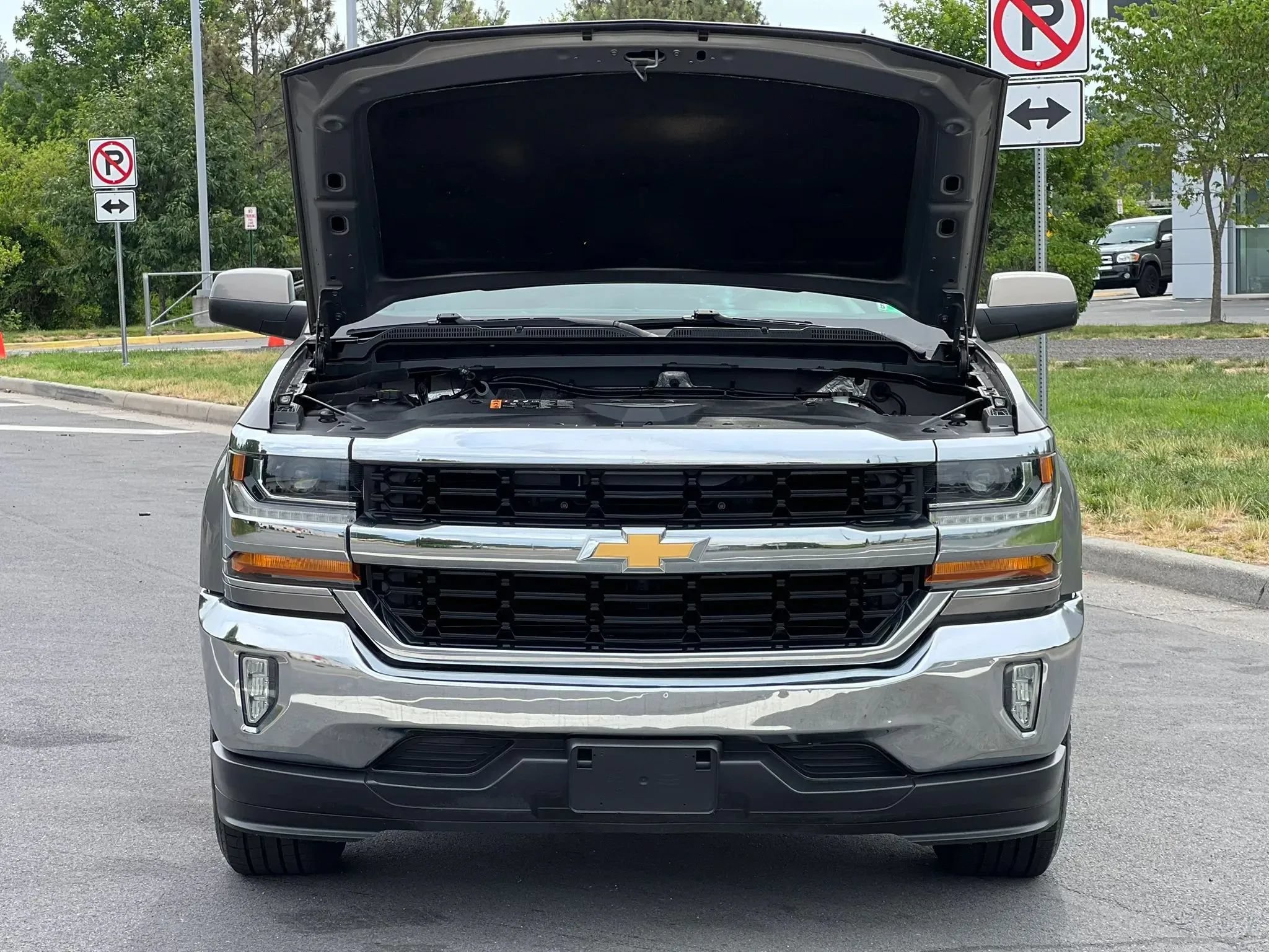 Used 2017 Chevrolet Silverado 1500 LT w/ All Star Edition RWD image 39