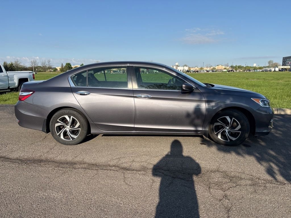 Used 2016 Honda Accord LX image 10