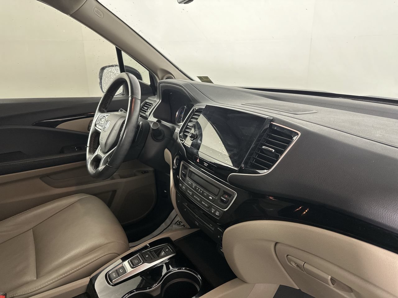 Used 2019 Honda Pilot Touring image 14