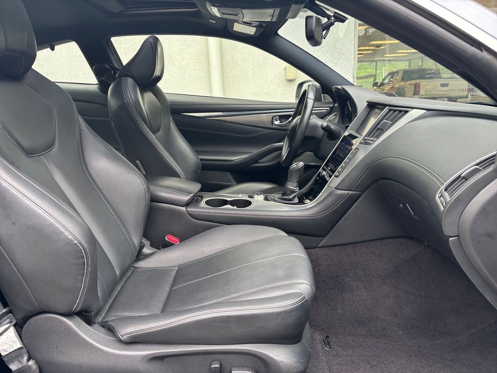 Used 2018 INFINITI Q60 3.0t Luxe AWD/4WD image 28