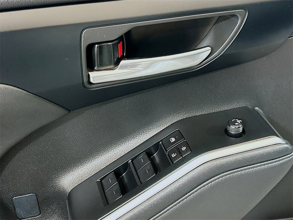 Used 2023 Toyota Highlander XLE image 15