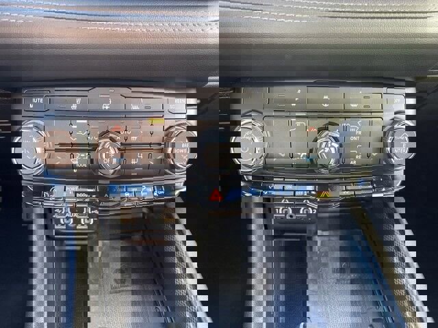 Used 2022 Dodge Durango GT image 37