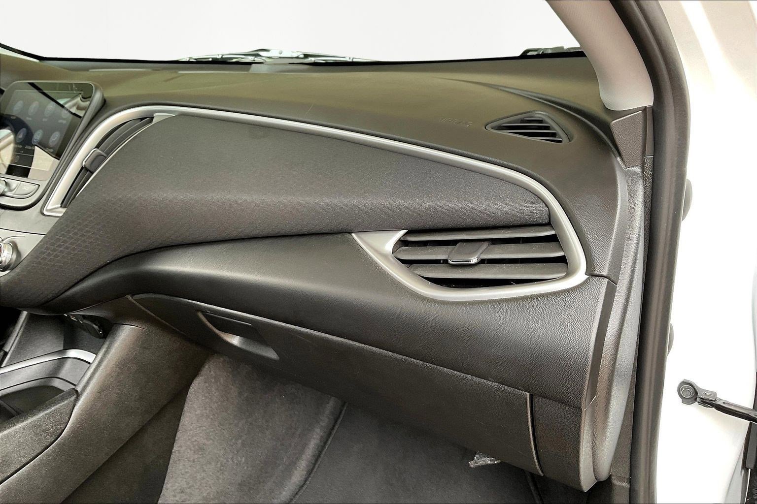 Used 2024 Chevrolet Malibu LT w/ Sport Edition image 26