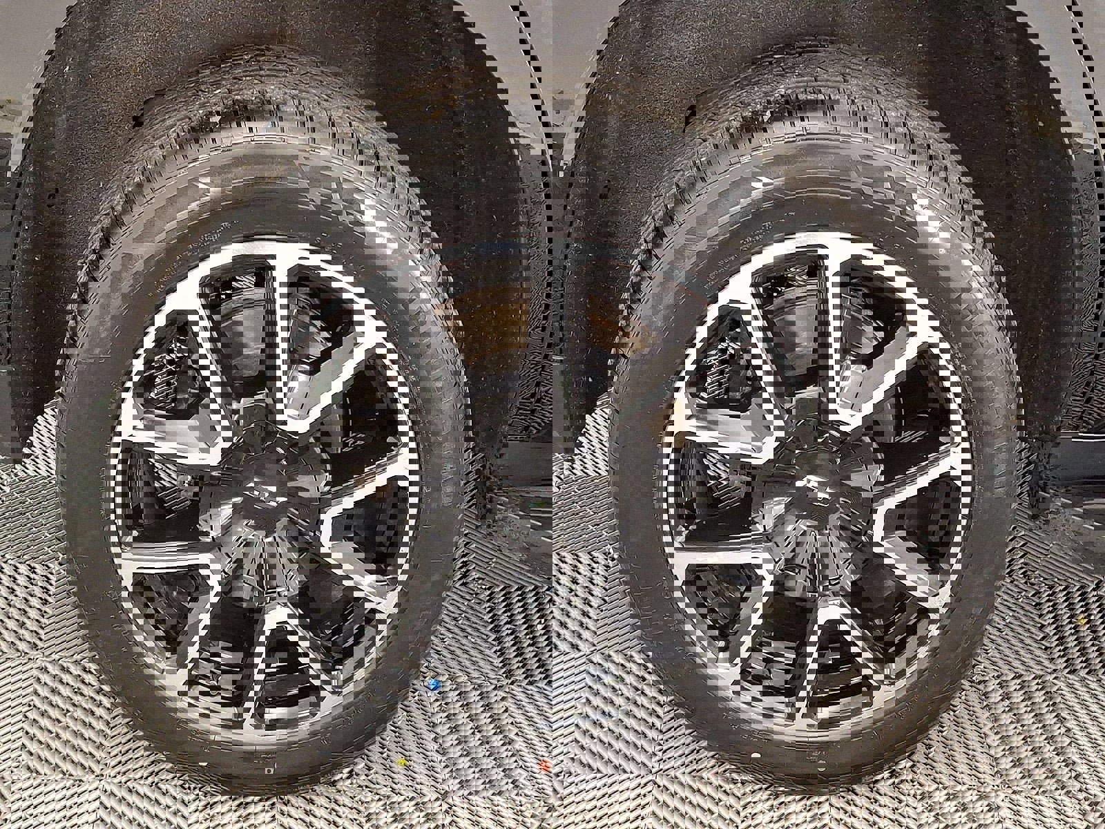 Used 2022 Chevrolet Tahoe RST w/ Luxury Package image 27