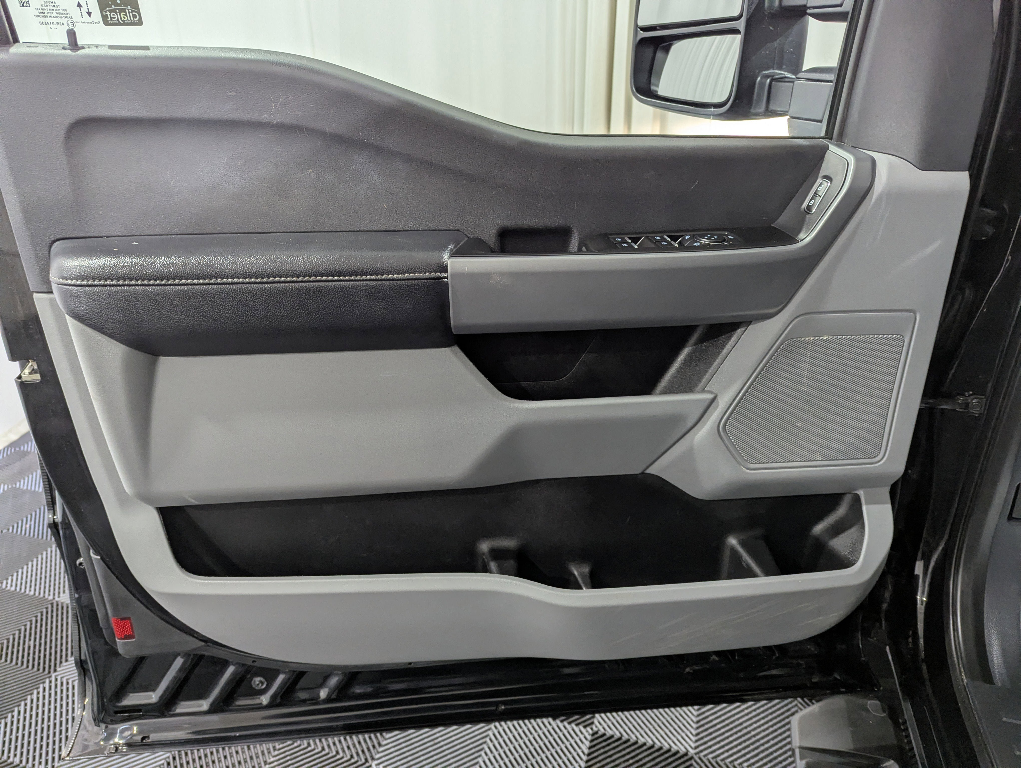 Used 2024 Ford F350 XLT AWD/4WD image 17