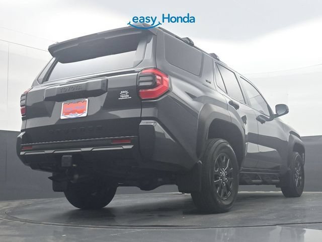 Used 2025 Toyota 4Runner SR5 AWD/4WD image 32