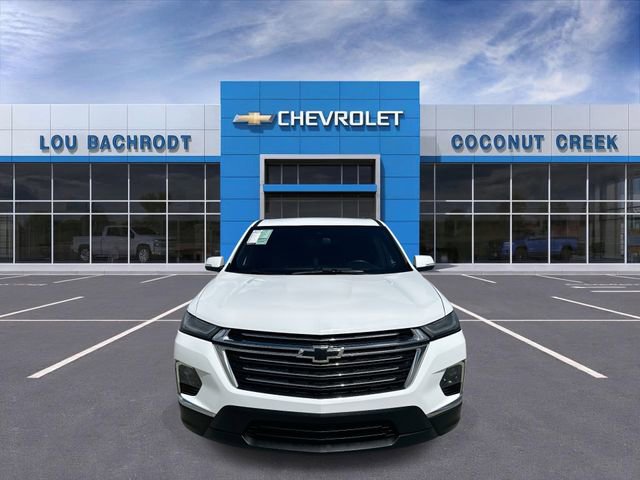 Used 2023 Chevrolet Traverse LT image 3