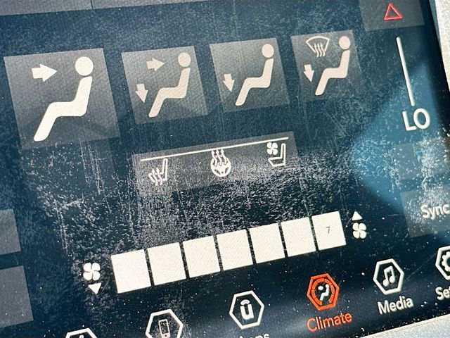 Used 2019 Jeep Cherokee Trailhawk image 20