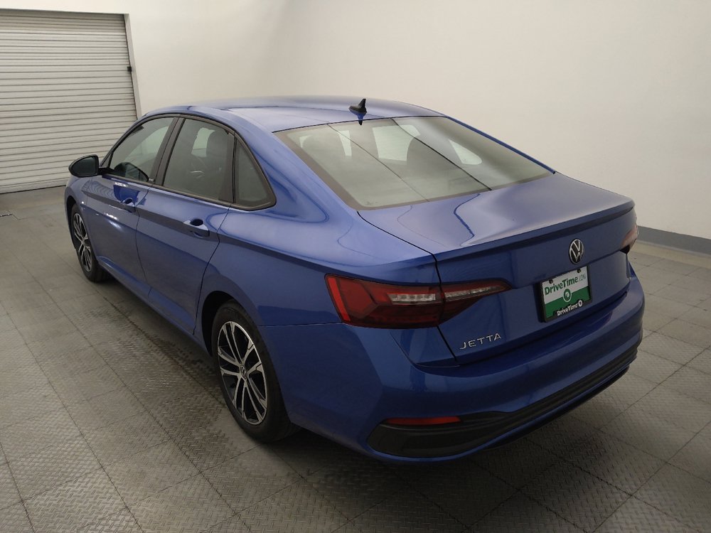 Used 2024 Volkswagen Jetta Sport FWD image 5