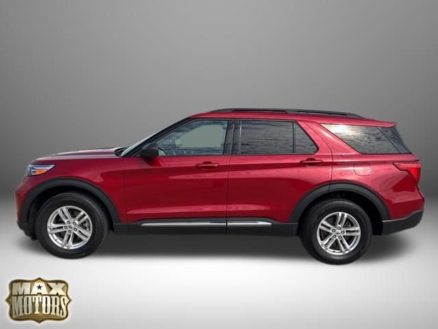 Used 2023 Ford Explorer XLT w/ Equipment Group 202A AWD/4WD image 28