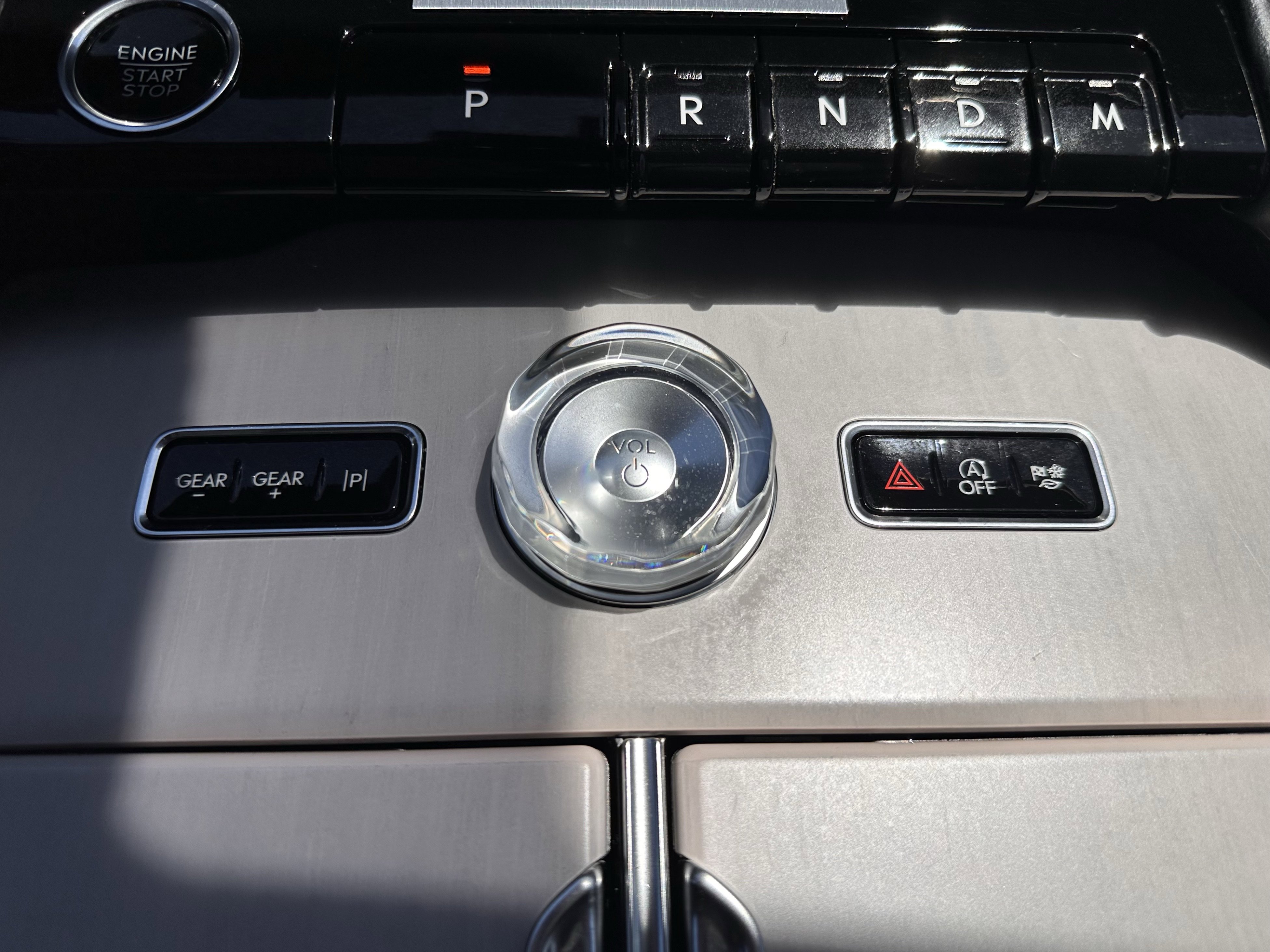 Used 2025 Lincoln Navigator Reserve w/ Jet Appearance Package AWD/4WD image 30