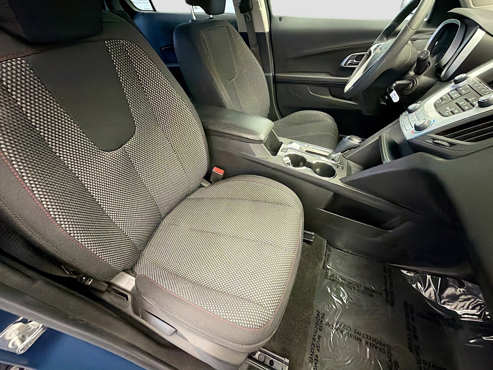 Used 2017 Chevrolet Equinox LT FWD image 14