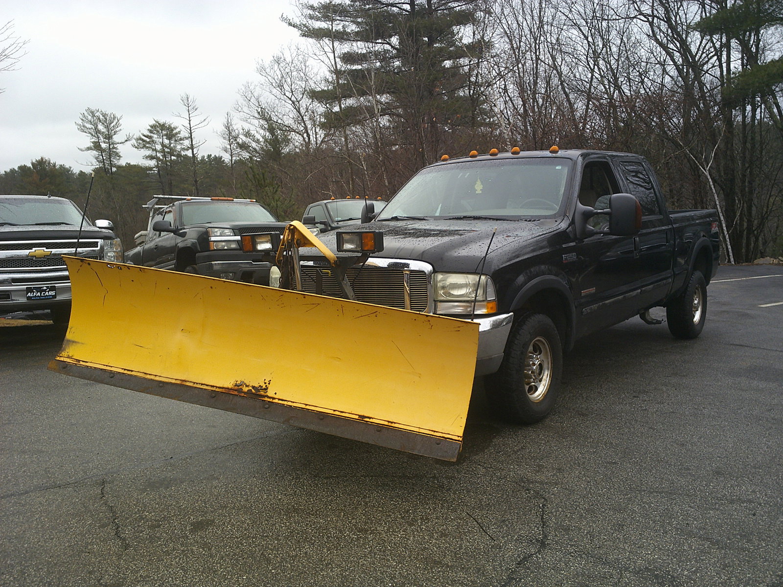 Used 2003 Ford F250 XL image 1