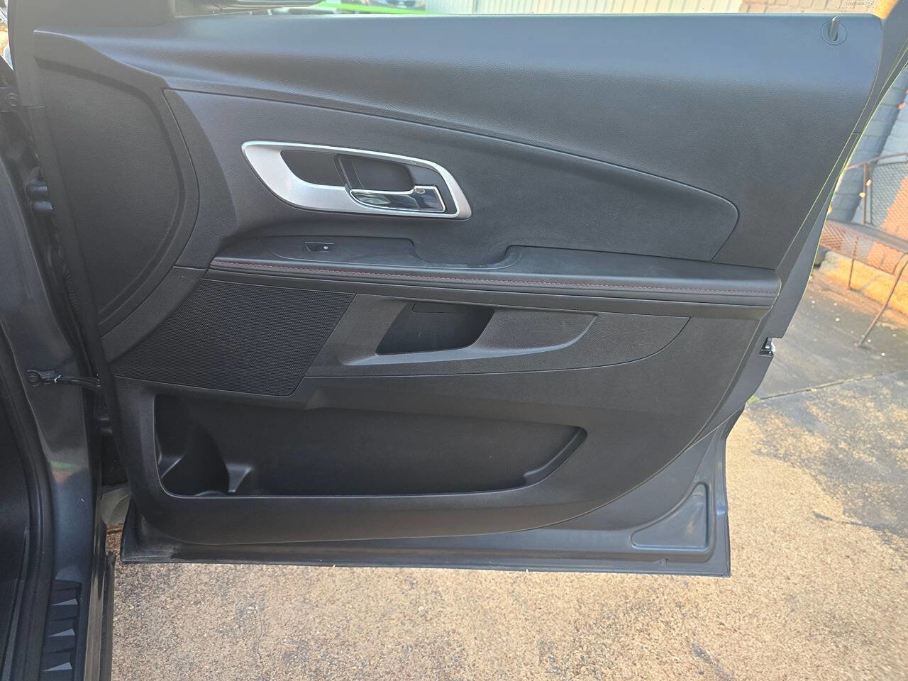 Used 2011 Chevrolet Equinox LT image 21