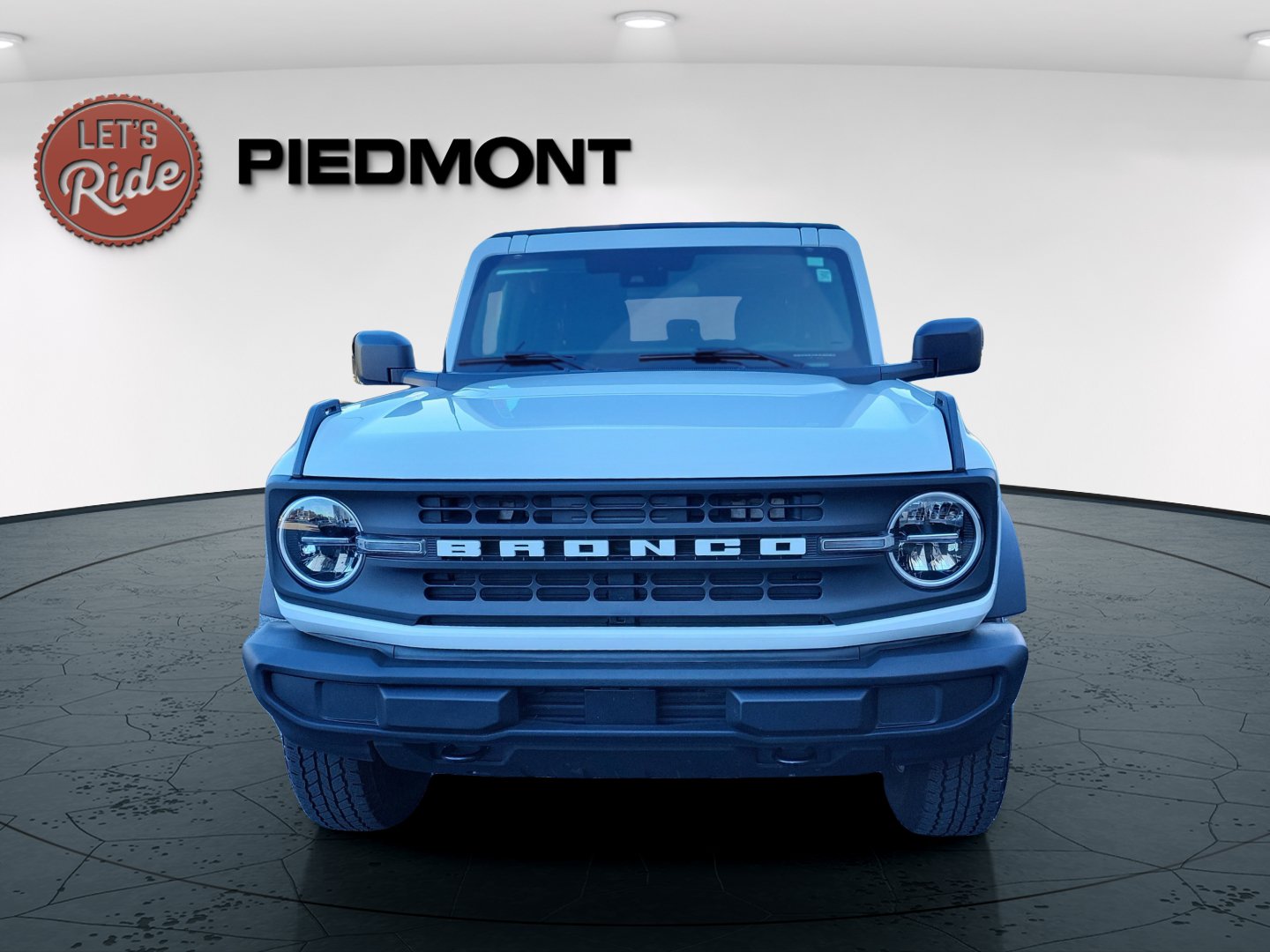 Used 2025 Ford Bronco Big Bend AWD/4WD image 2
