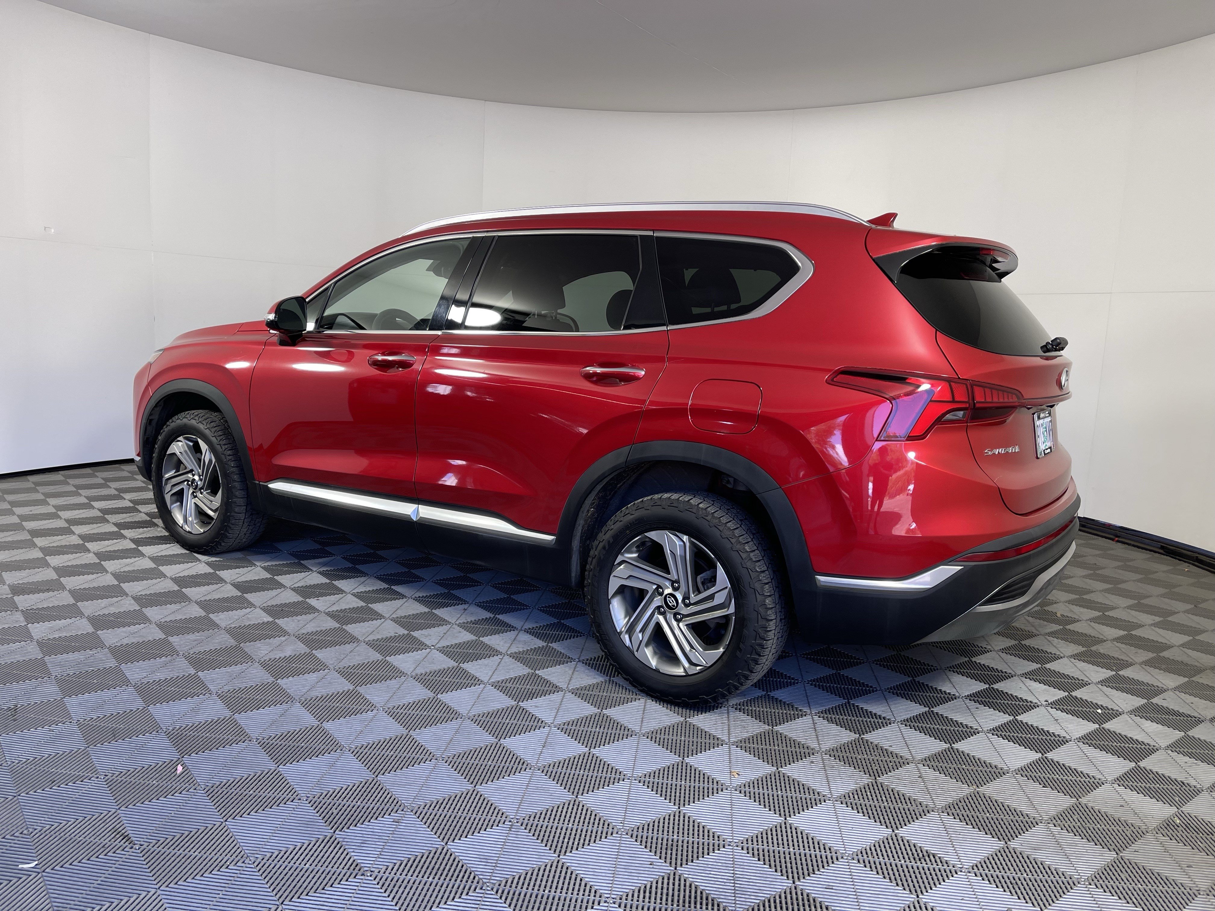 Used 2021 Hyundai Santa Fe SEL w/ Convenience Package AWD/4WD image 3