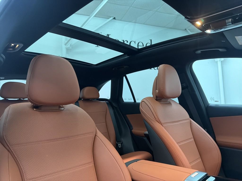 New 2026 Mercedes-Benz GLC 300 image 29