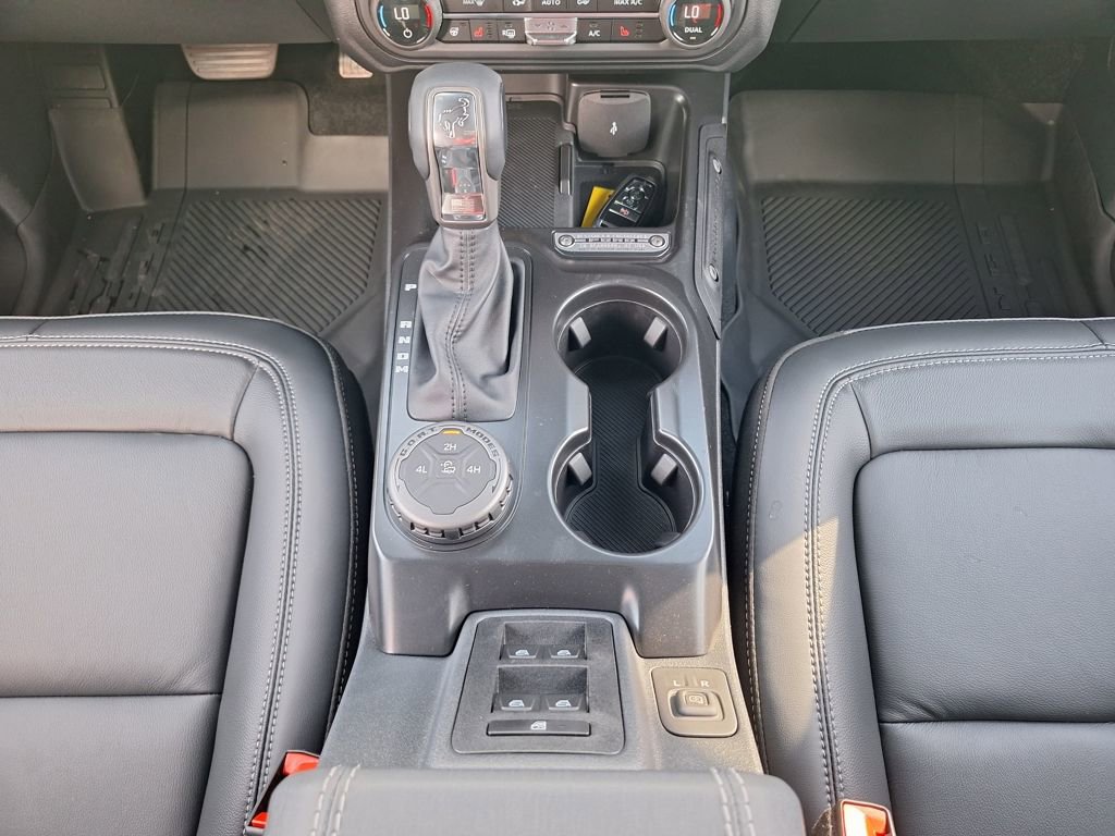 New 2025 Ford Bronco Outer Banks image 13