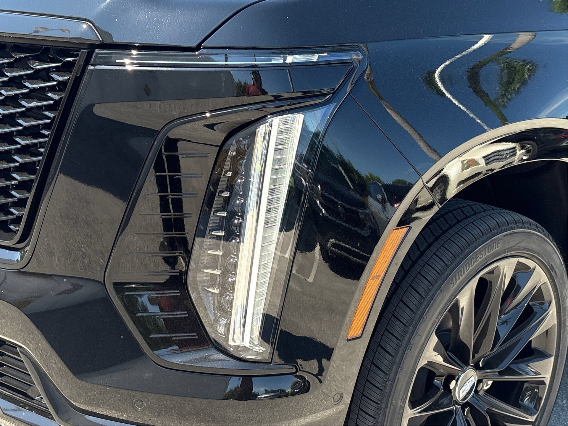 New 2026 Cadillac Escalade Platinum Sport w/ LPO, ONYX Package AWD/4WD image 14