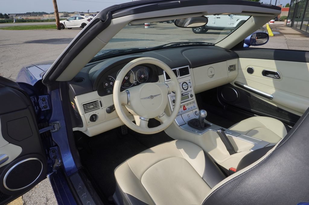 Used 2005 Chrysler Crossfire Limited RWD image 33